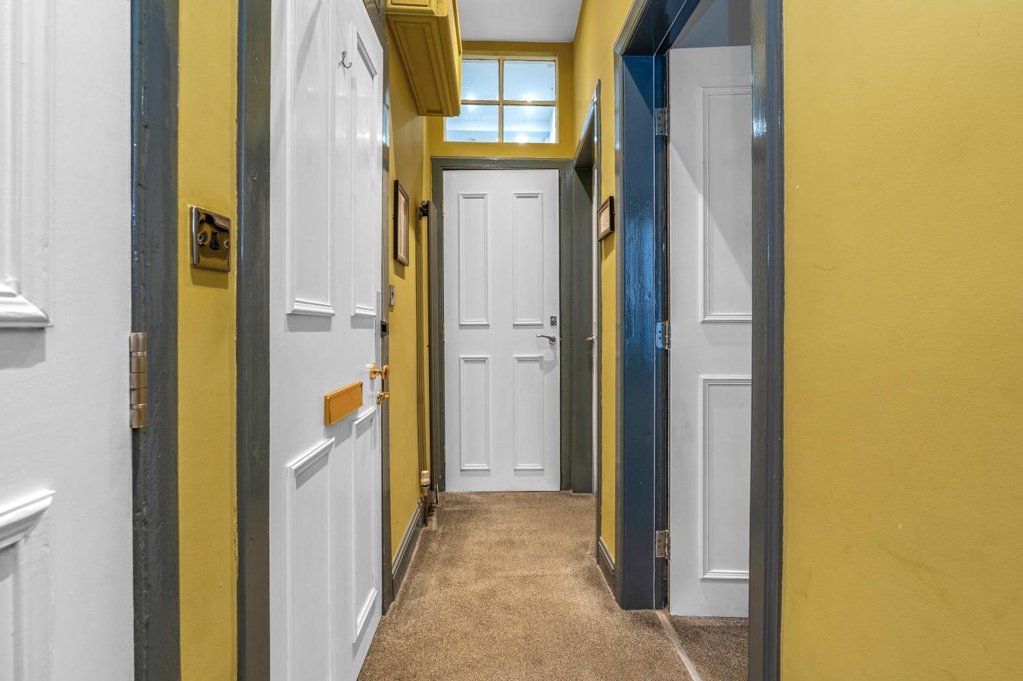 Cosy Modern City Centre Flat Эдинбург Экстерьер фото