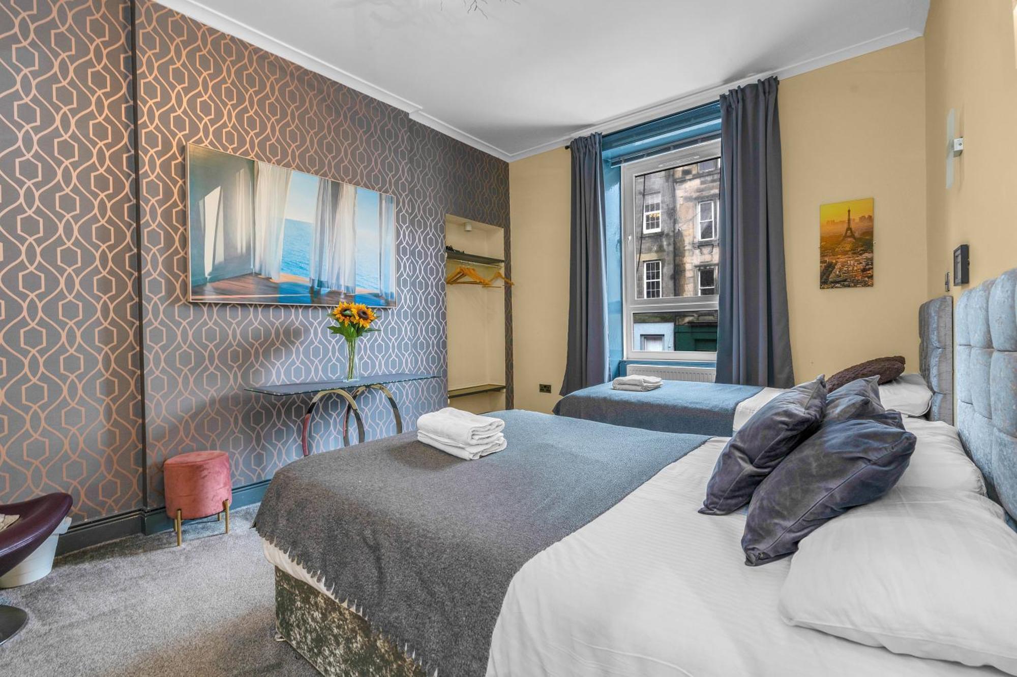 Cosy Modern City Centre Flat Эдинбург Экстерьер фото